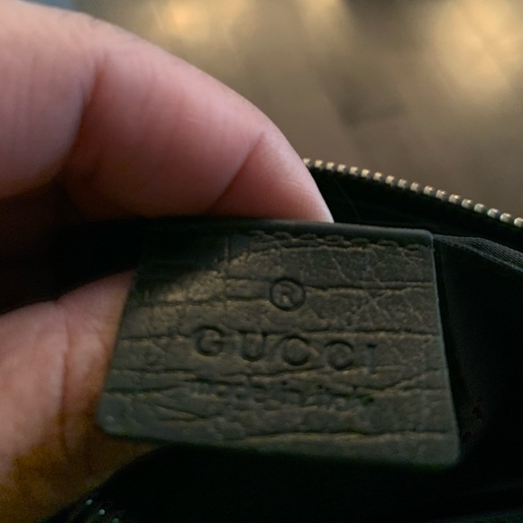 Authentic Gucci wristlet - Picture 4 of 6